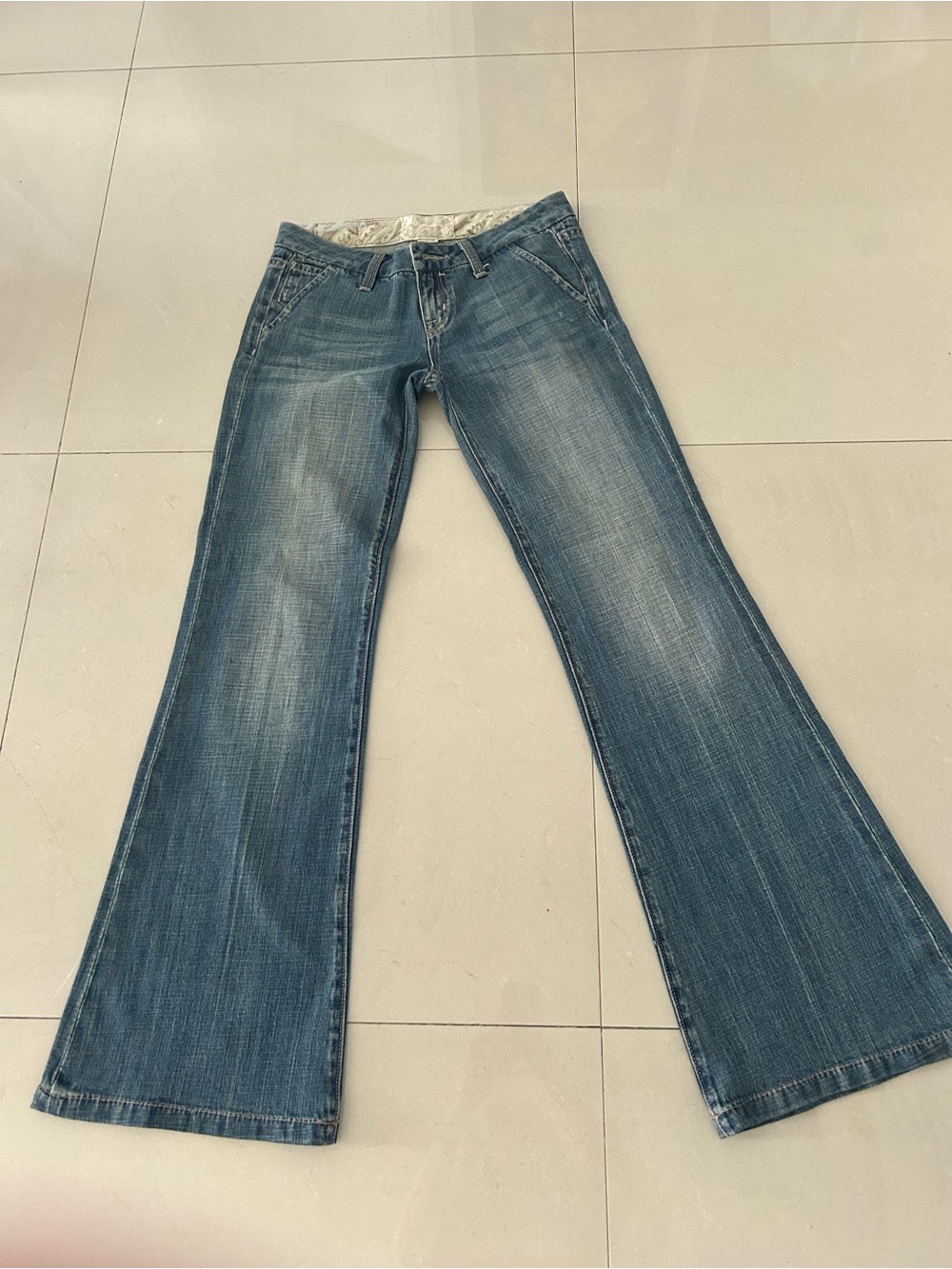 Miss Me Women's Blue Flare wide leg low cut Jeans - Faded Indigo Wash